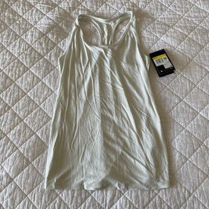 Nike tank (s)